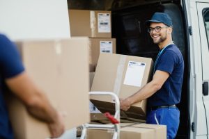 Logistyka przemysłowa: dostosowanie procesów do specyfiki branży produkcyjnej